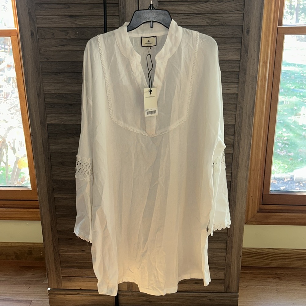 TNUCK BEACH
Blanc Piper Mini Coverup - Picture 6 of 11